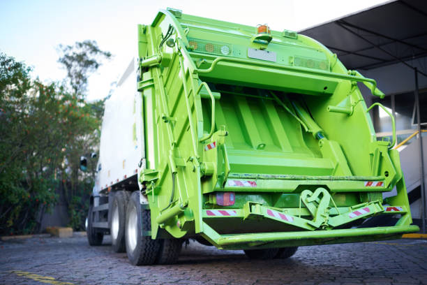 Best Professional Junk Removal  in English, IN